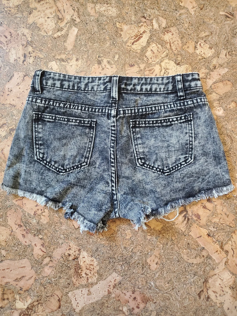 🌻 3/$20 Deal!! SHEIN Black Acid-Wash Distressed Denim Cutoff Shorts